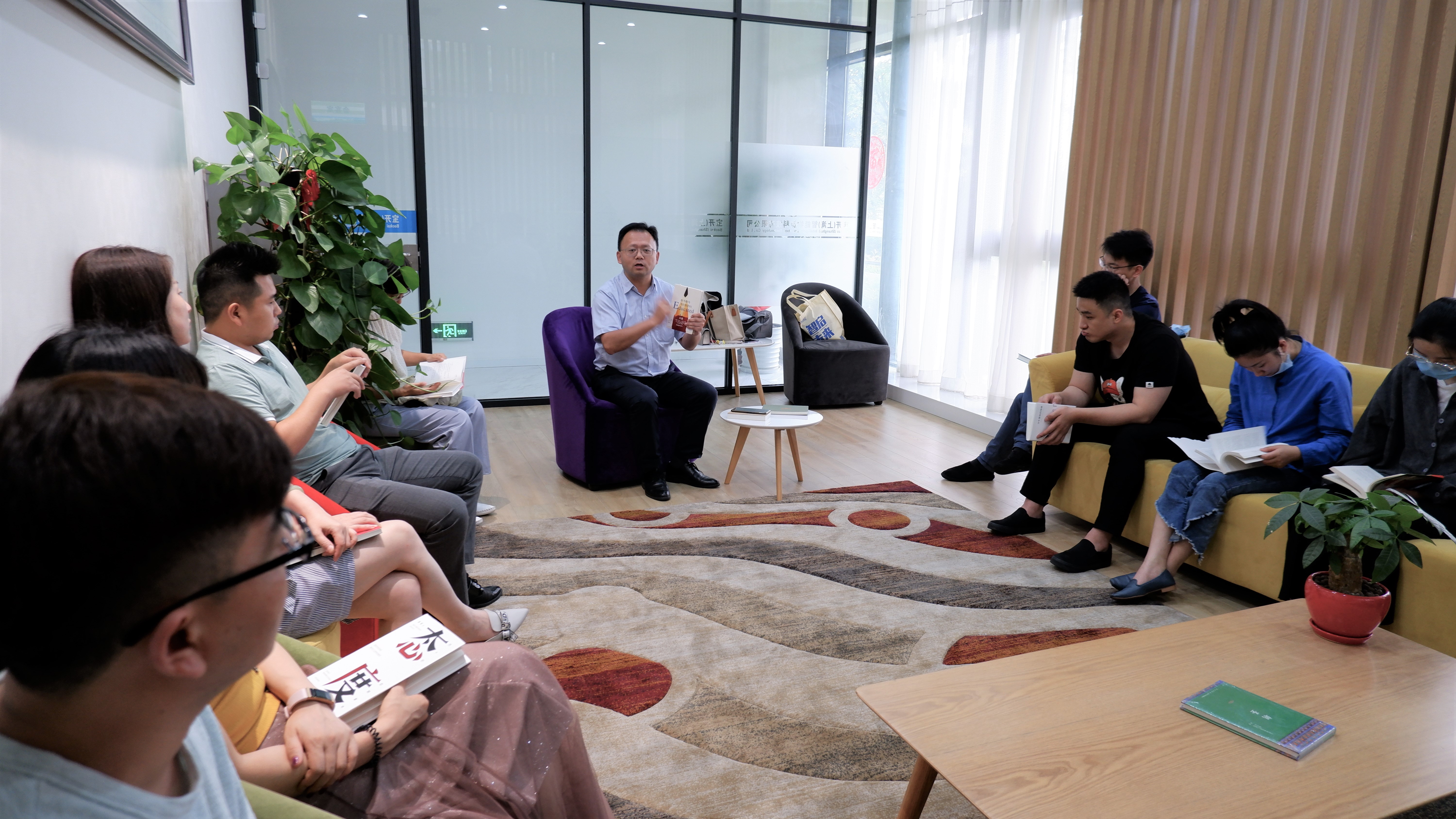 感受文字之美，共享閱讀之樂 | 寶開與燎申智城共同舉辦成長專場讀書活動