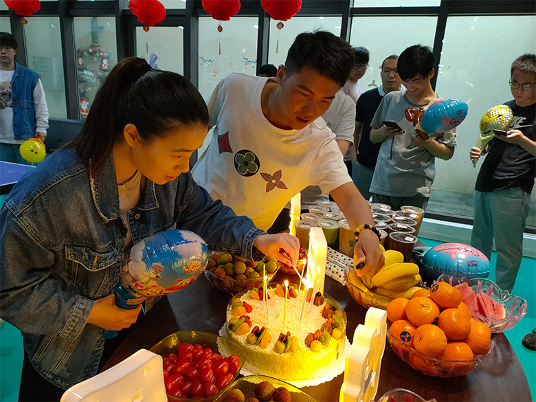 員工集體生日會｜溫馨五月，感恩有你，攜手同行