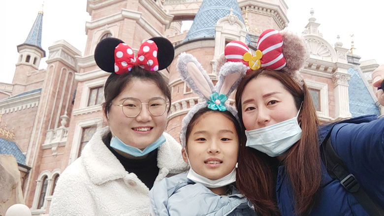 Happy Women’s Day | 歡度三八節(jié)，我們相約上海迪士尼樂園