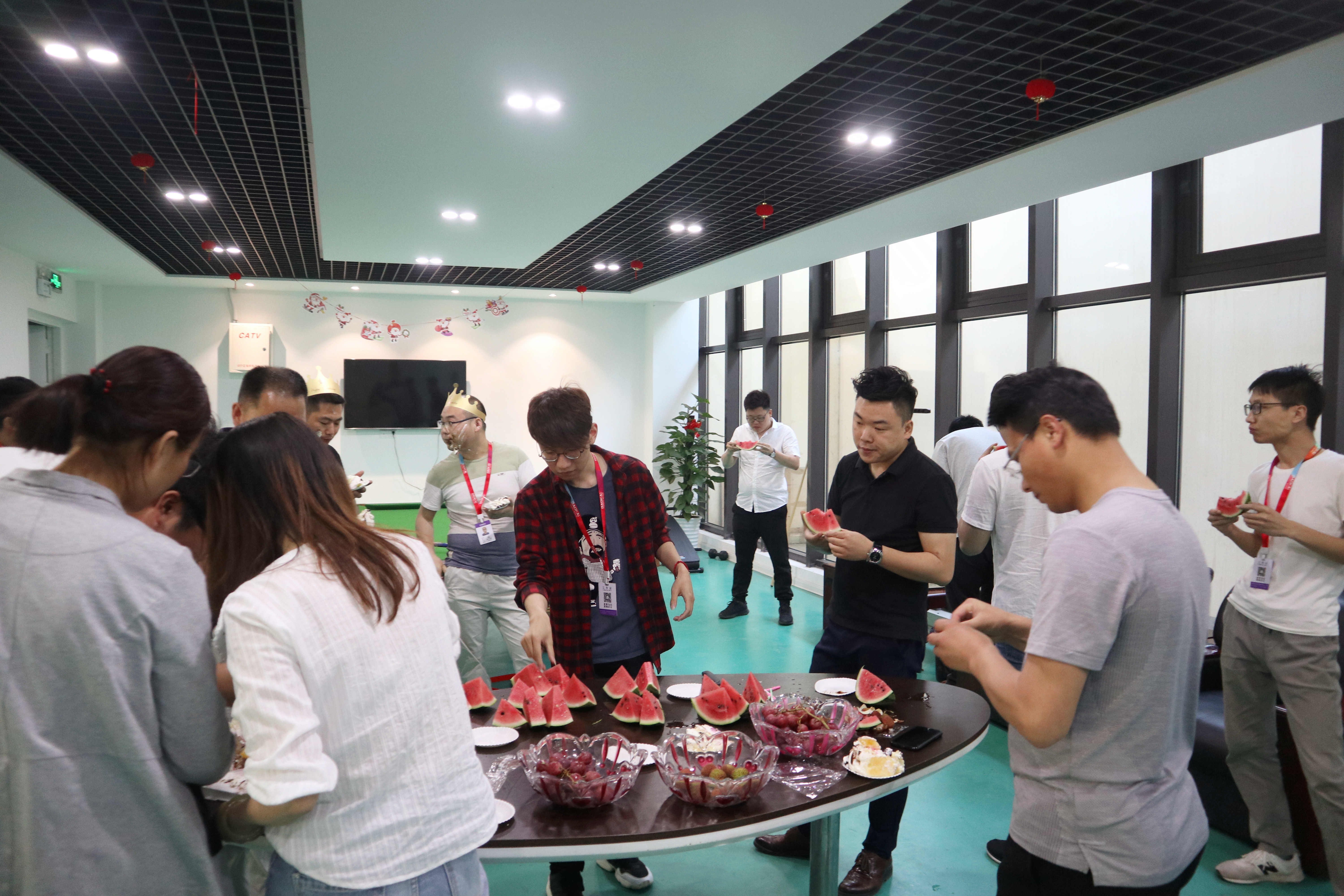 員工集體生日會(huì) | 繽紛五月，把美好的祝福送給你