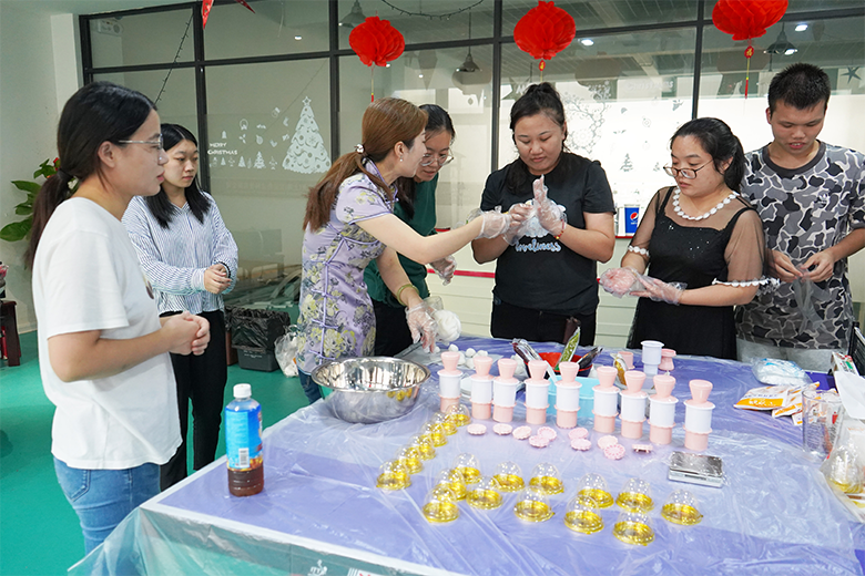 月圓中秋 · 集體慶生 | 溫馨九月，迎佳節(jié)，賀生辰，共團(tuán)圓！
